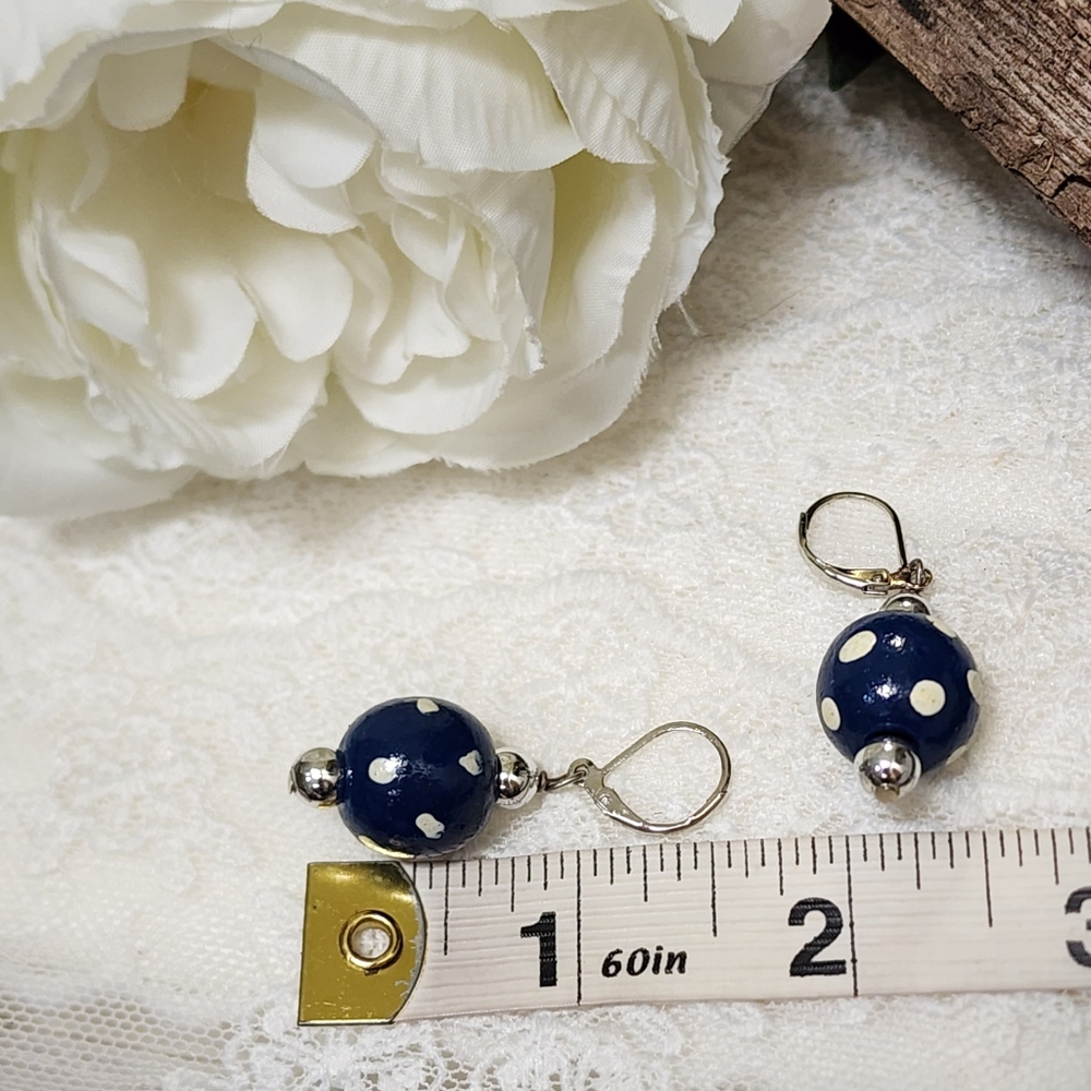 Vintage Blue and White Polka Dot Lever Back Earrings - Picture 5 of 6